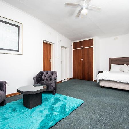 Willow Guest House ボックスバーグ エクステリア 写真