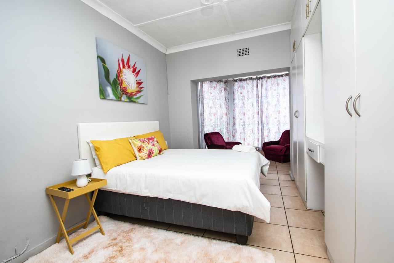 Willow Guest House ボックスバーグ エクステリア 写真