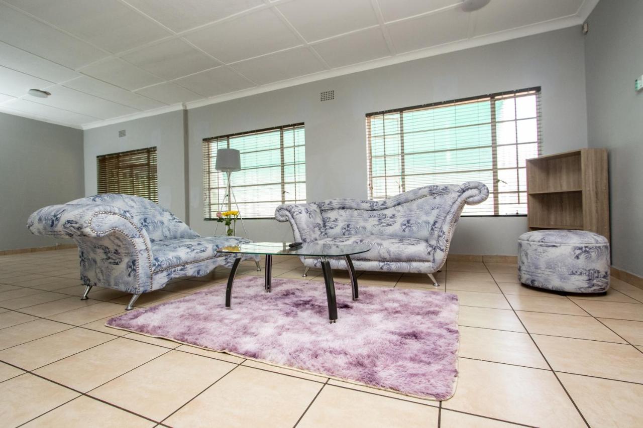 Willow Guest House ボックスバーグ エクステリア 写真