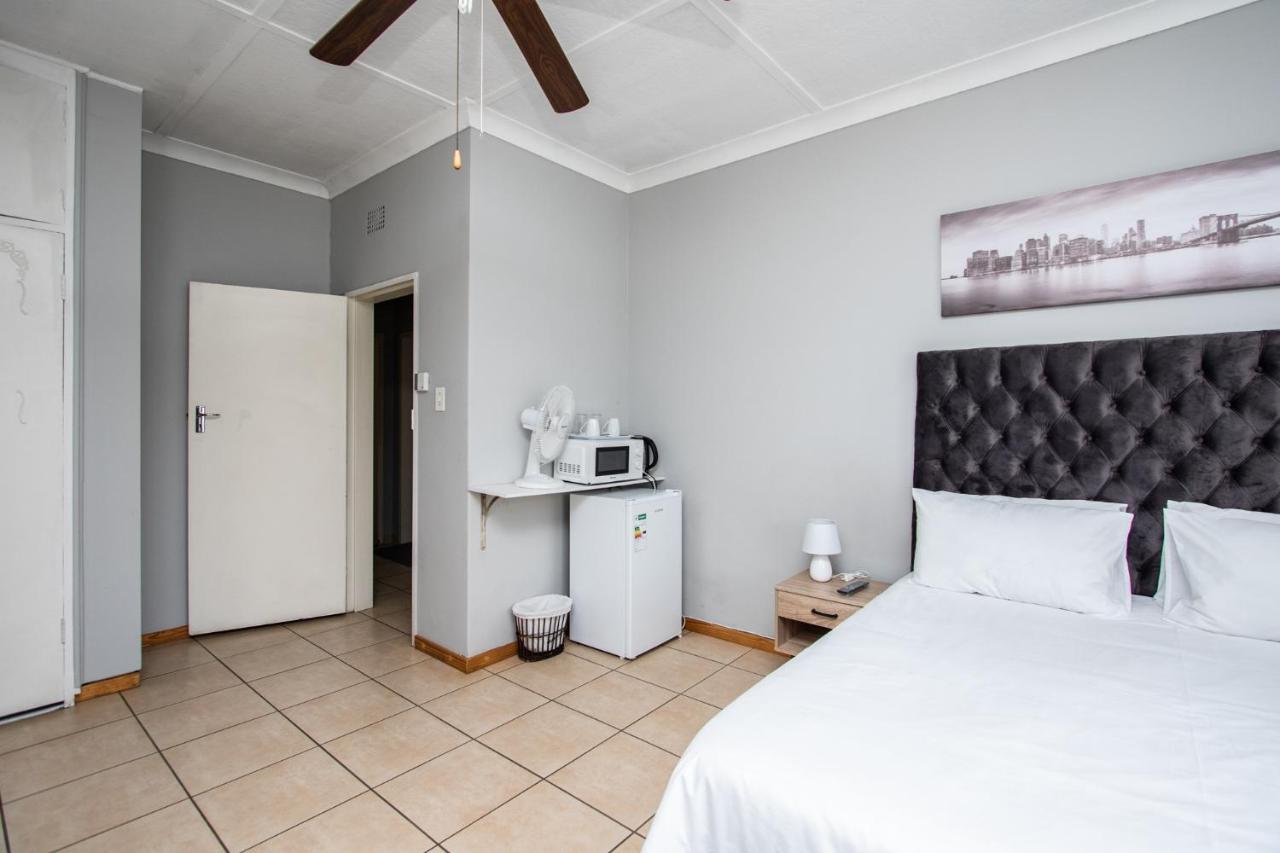 Willow Guest House ボックスバーグ エクステリア 写真