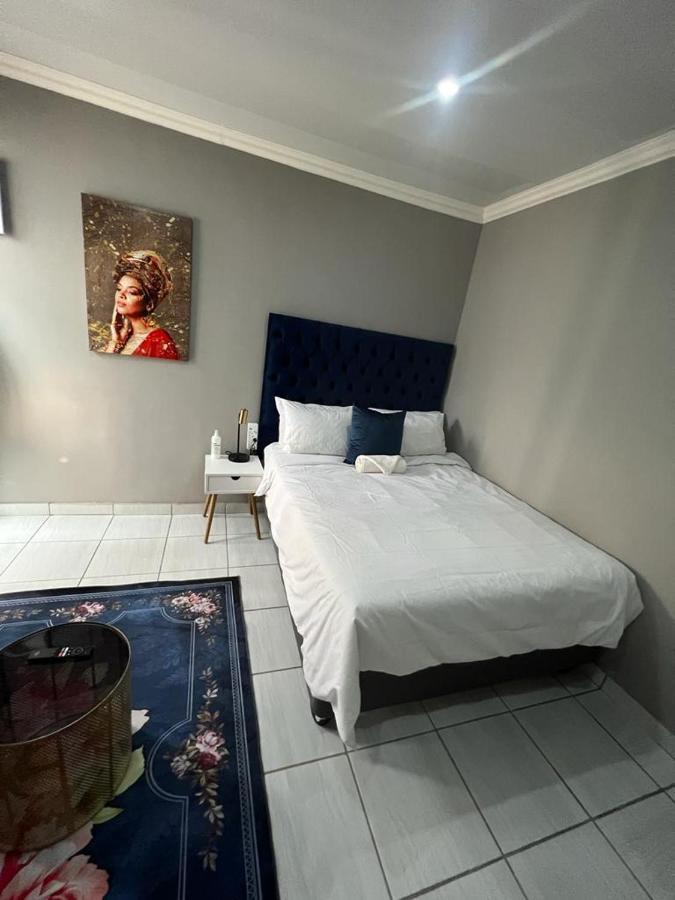 Willow Guest House ボックスバーグ エクステリア 写真