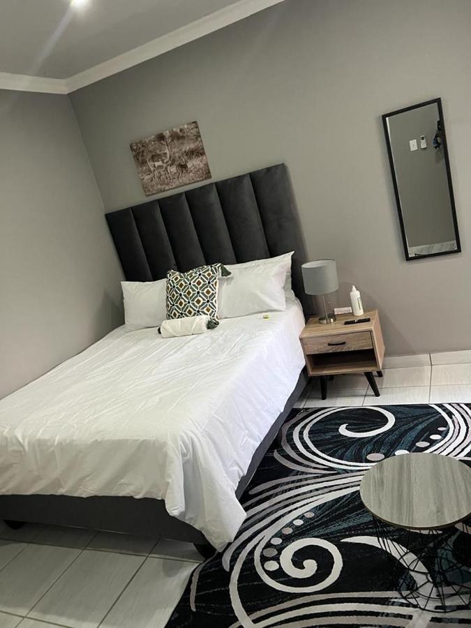 Willow Guest House ボックスバーグ エクステリア 写真