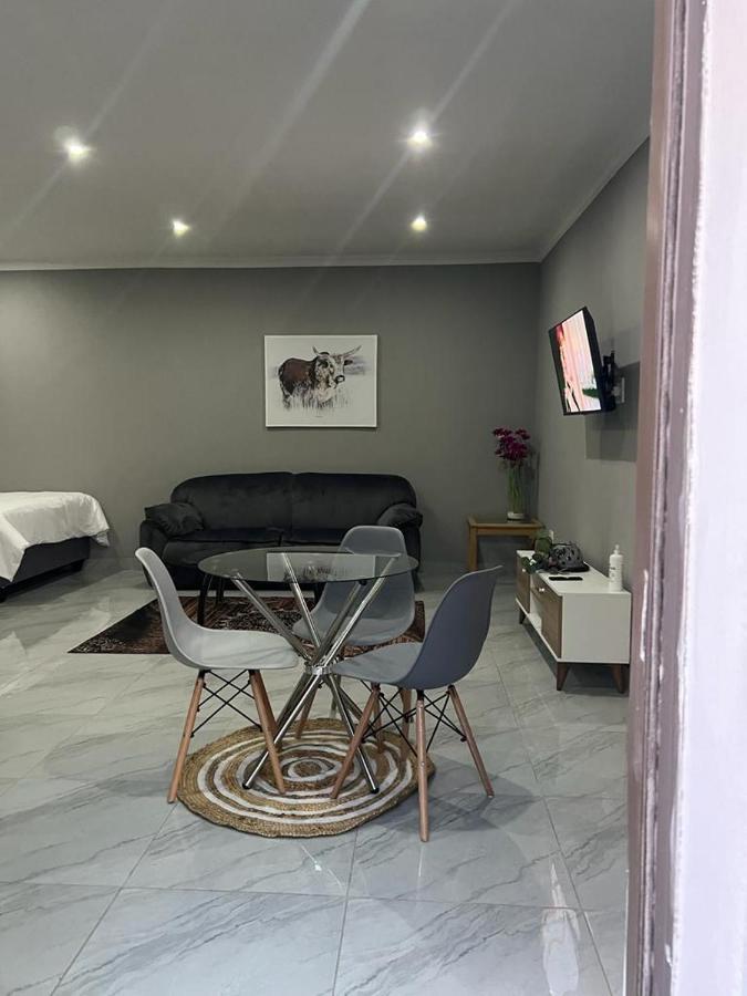 Willow Guest House ボックスバーグ エクステリア 写真