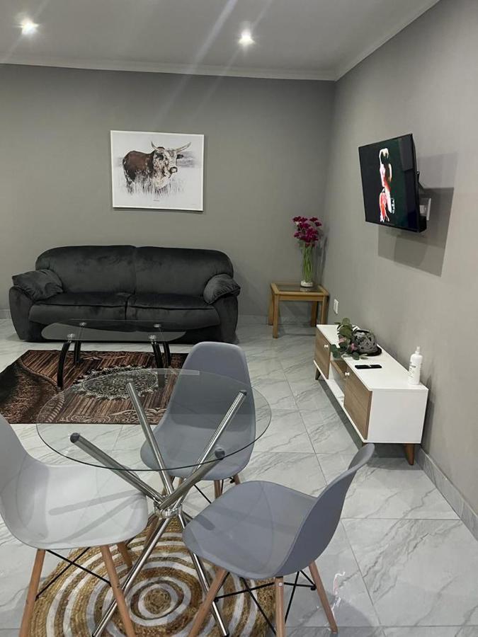 Willow Guest House ボックスバーグ エクステリア 写真