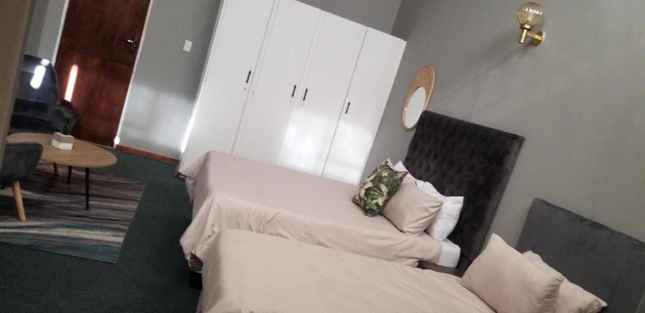 Willow Guest House ボックスバーグ エクステリア 写真